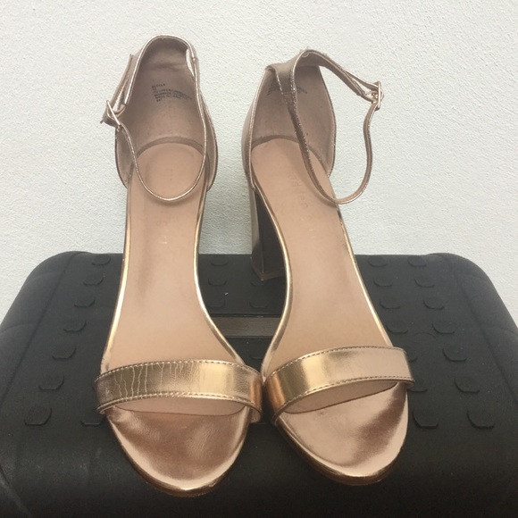 Steve Madden Beella Rose Gold Ankle Strap Heels Size 10 Formal Event Dance - Picture 2 of 5